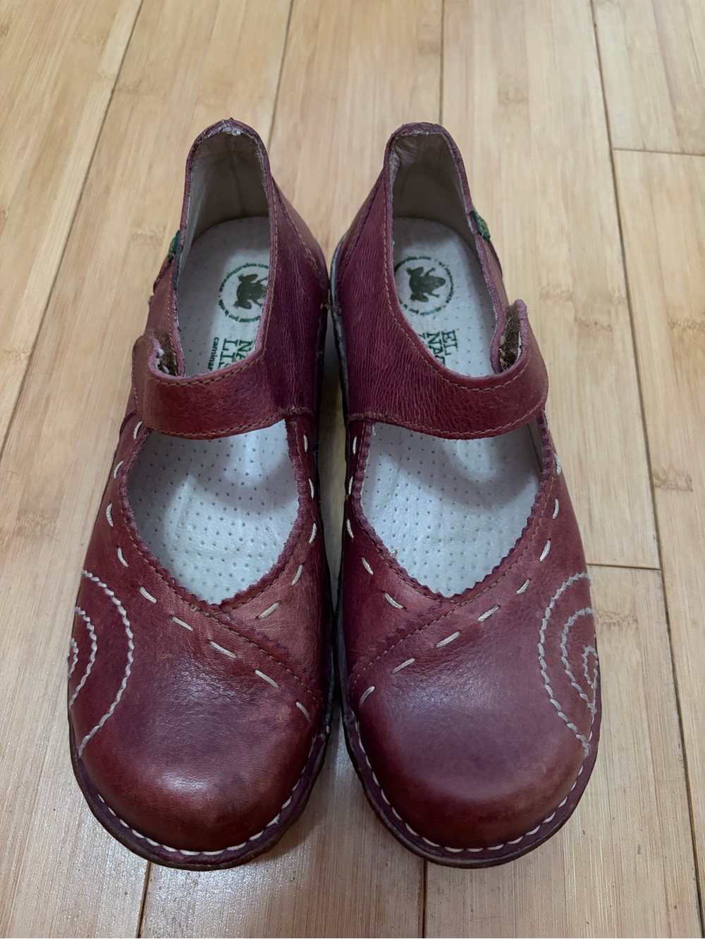 El Naturalista Women’s Burgundy Mary Jane Shoes